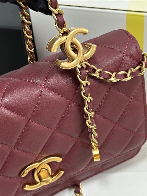 2026127205140600 700